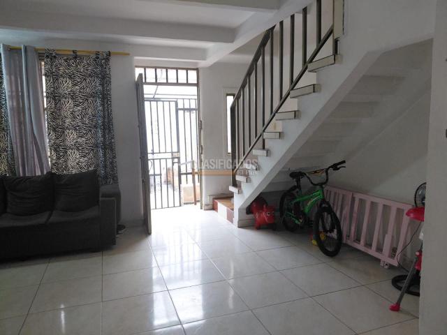 Casas, Venta en Villa del Prado