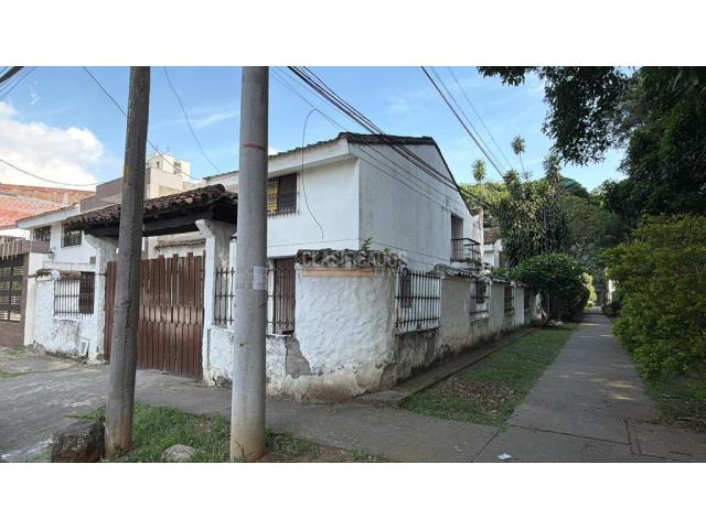 Casas, Alquiler en Prados del Norte