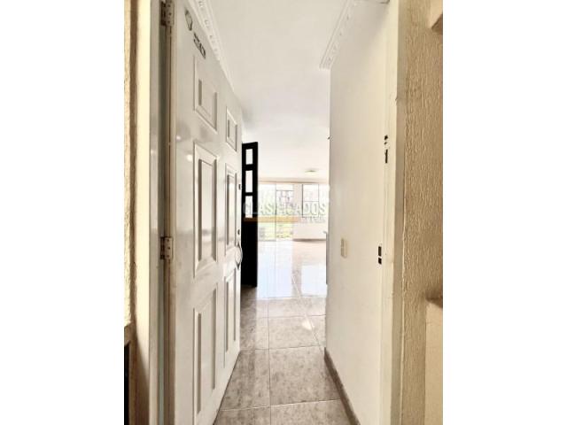 Apartamentos, Alquiler en Valle del Lili