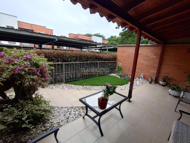 Casas, Venta en Ciudad Jardín