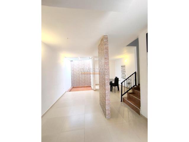 Casas, Alquiler en Palmira