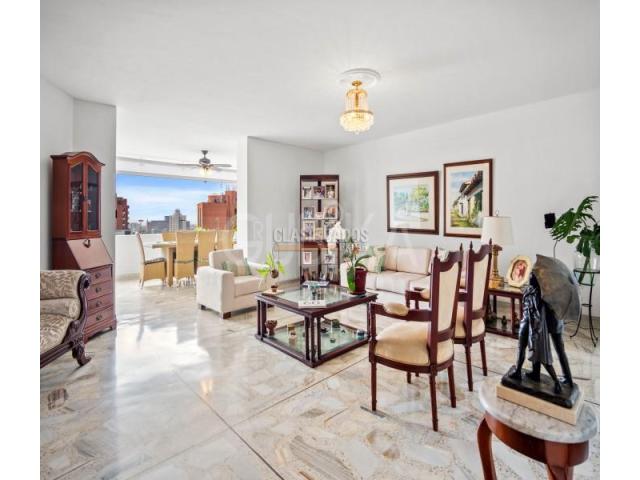 Apartamentos, Venta en Santa Mónica Central