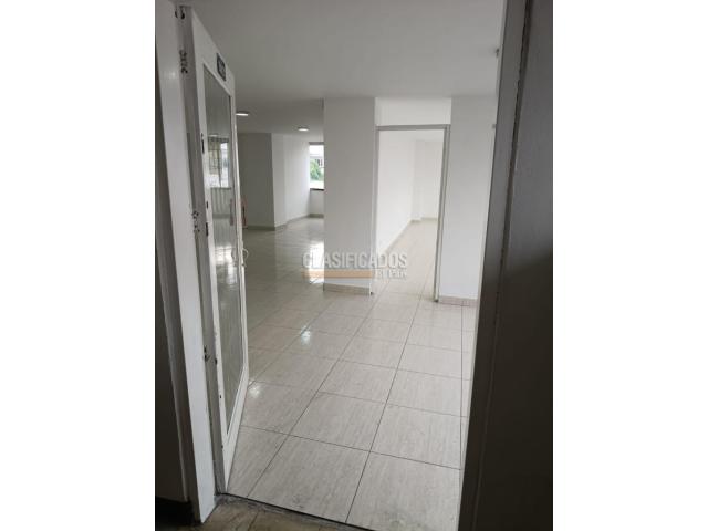 Oficinas y Consultorios, Alquiler en San Antonio