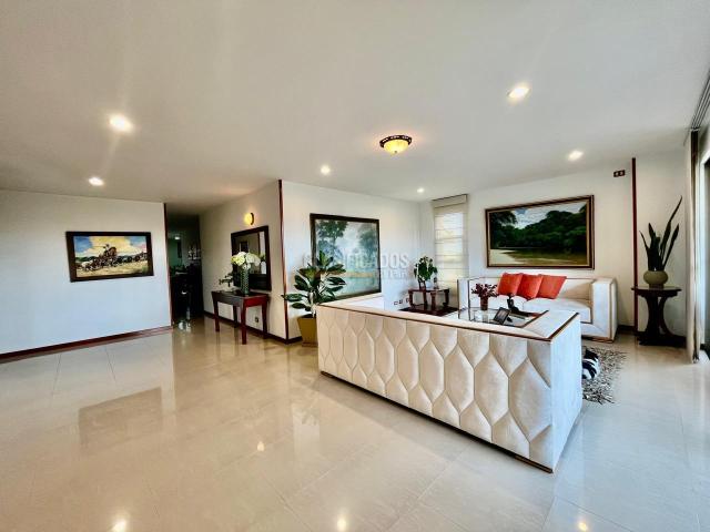 Apartamentos, Venta en Ciudad Jardín