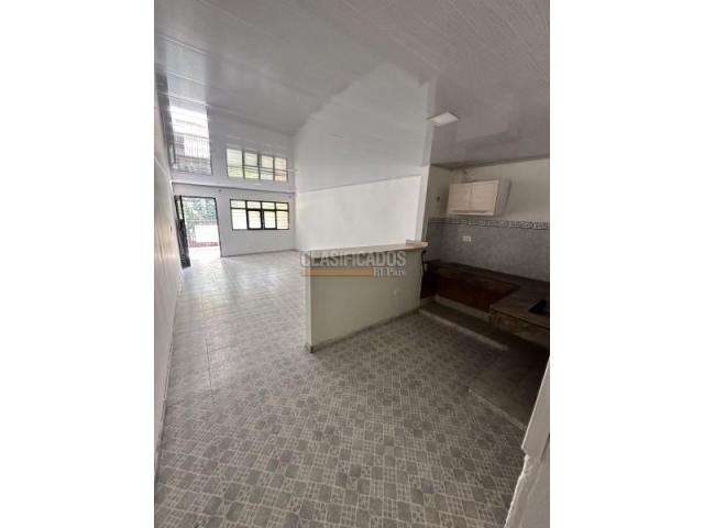 Apartamentos, Alquiler en La Base