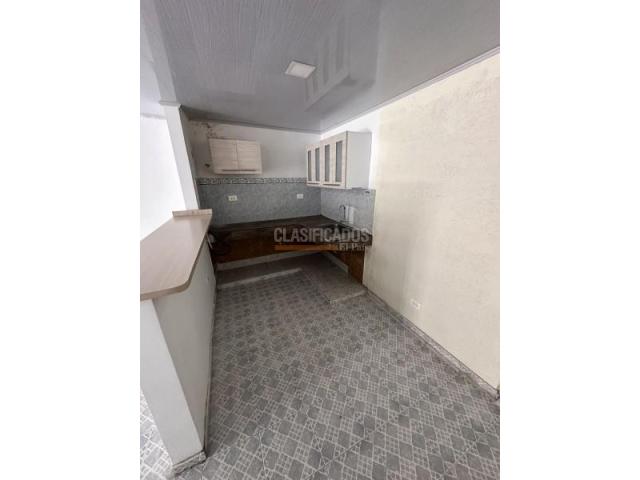 Apartamentos, Alquiler en La Base