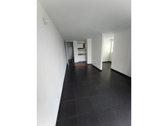 Apartamentos, Alquiler en Ciudad Country