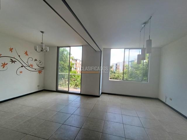 Apartamentos, Venta en Valle del Lili