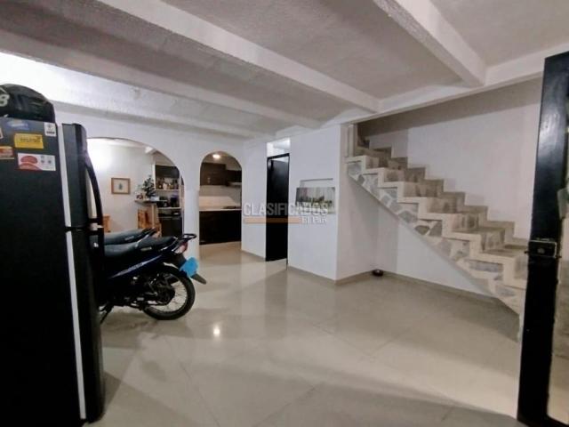 Casas, Venta en Villa del Prado