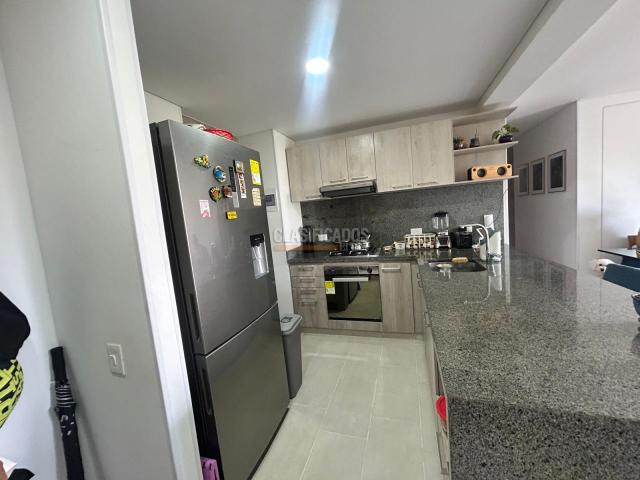 Apartamentos, Venta en Valle del Lili