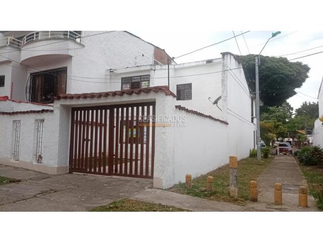 Casas, Alquiler en El Refugio