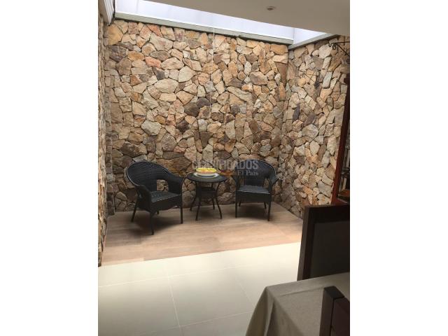 Casas, Venta en Ciudad Jardín