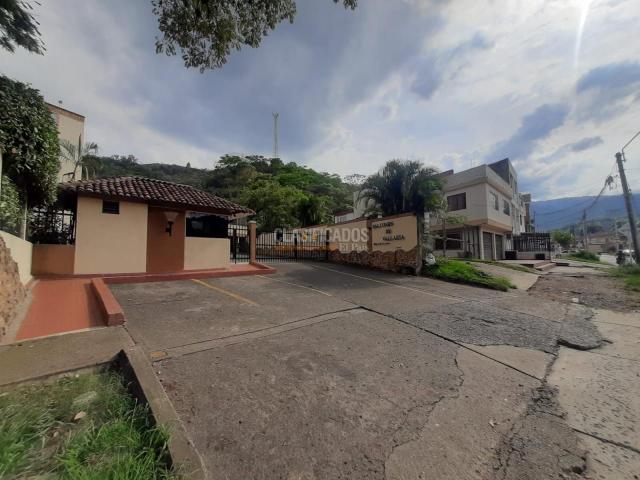 Apartamentos, Venta en Bella Suiza