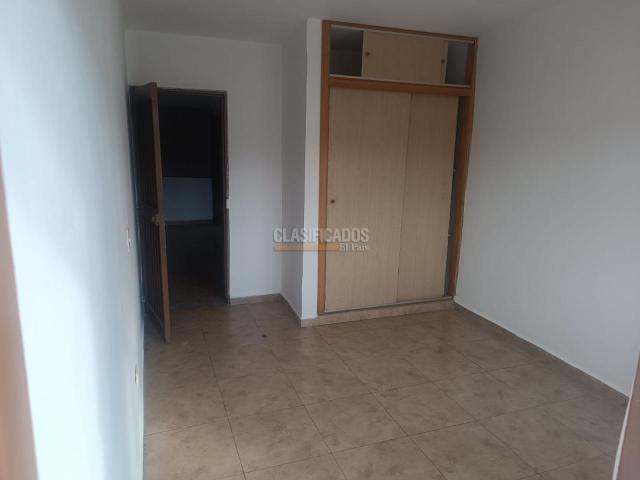 Apartamentos, Alquiler en Alameda