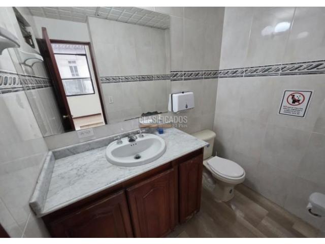 Oficinas y Consultorios, Alquiler en El Peñón