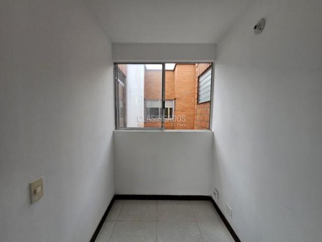 Apartamentos, Venta en Valle del Lili