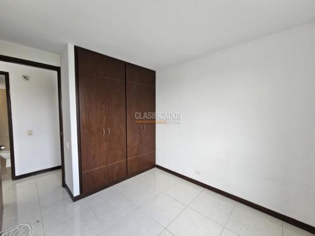 Apartamentos, Venta en Valle del Lili