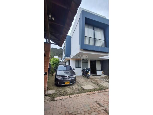 Casas, Alquiler en Cota