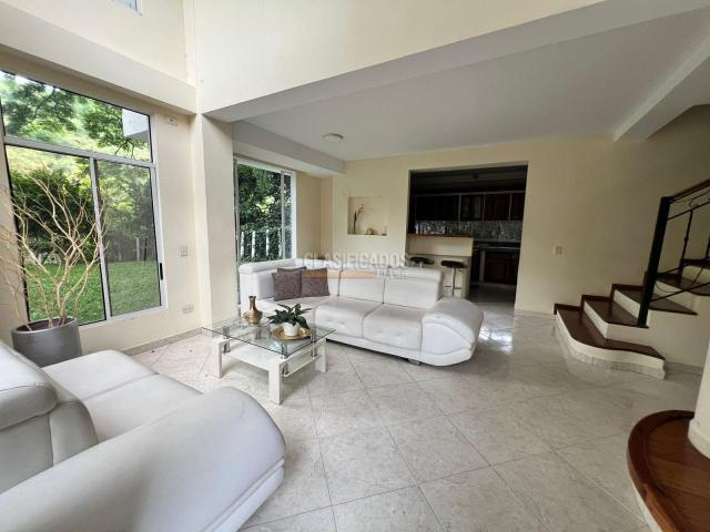 Casas, Venta en Yumbo