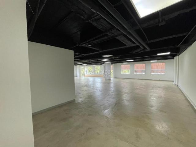 Oficinas y Consultorios, Alquiler en Bogotá