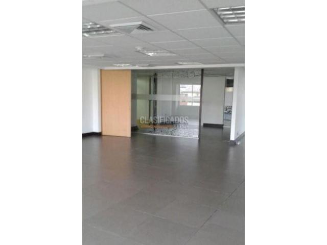 Oficinas y Consultorios, Alquiler en Santa Mónica Residencial