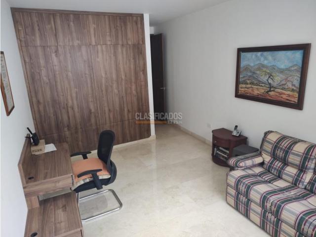 Apartamentos, Venta en Santa Mónica Norte