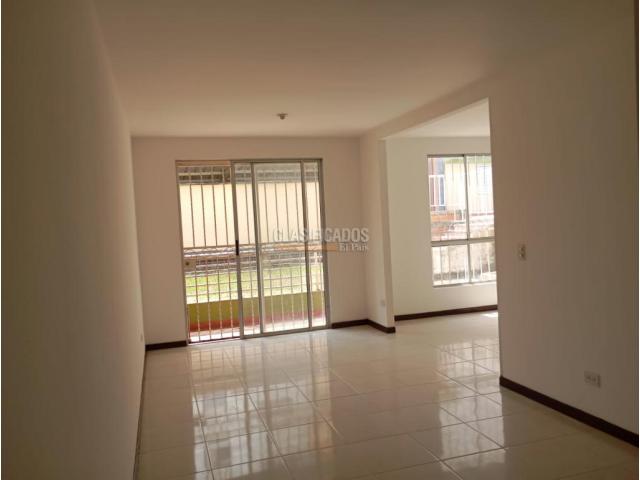 Apartamentos, Alquiler en El Refugio