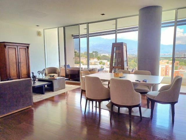 Apartamentos, Venta en Pance