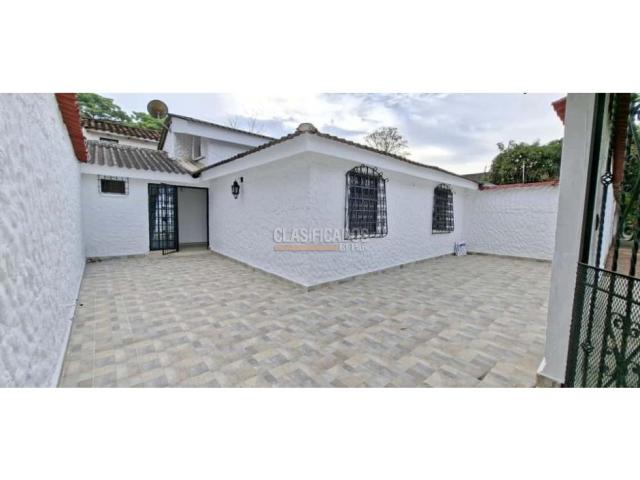 Casas, Venta en El Refugio