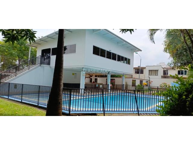 Casas, Venta en Villa de Guadalupe