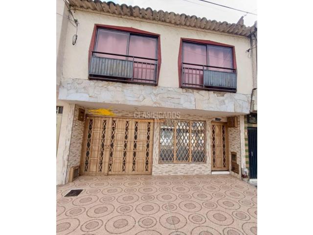 Casas, Venta en Atanasio Girardot