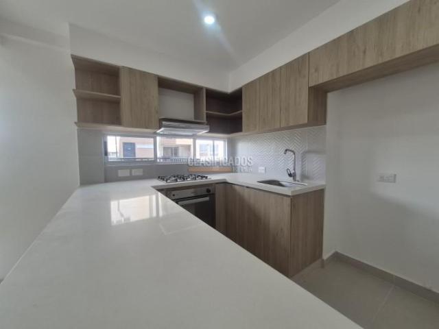 Apartamentos, Alquiler en Ciudad Pacifica