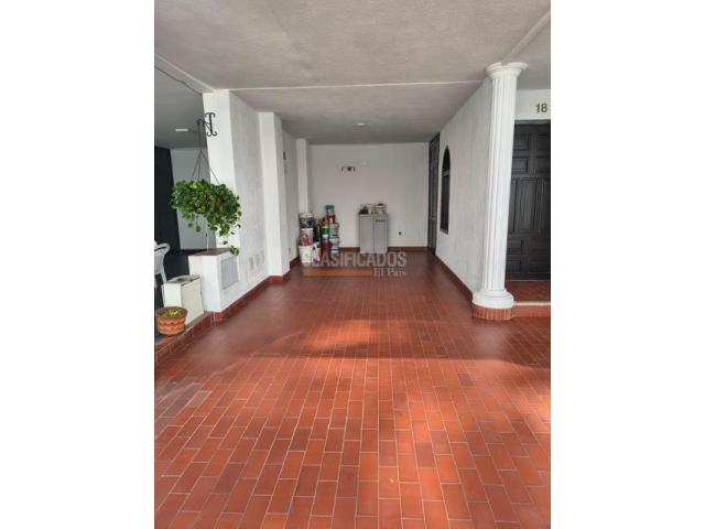 Casas, Alquiler en Camino Real