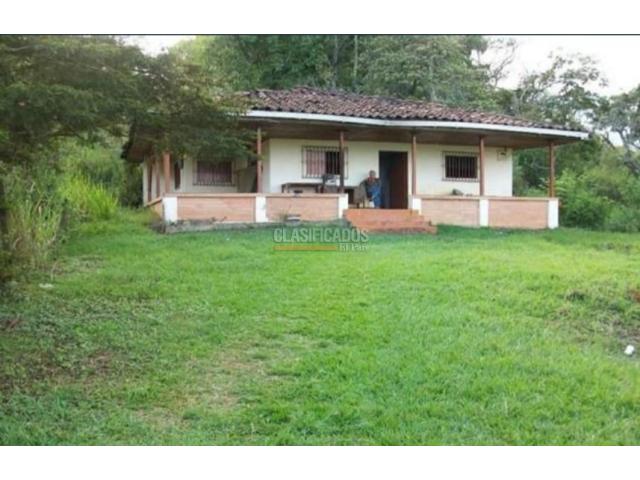 Fincas y Casas Campestres, Venta en La Buitrera