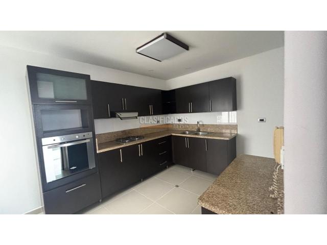 Apartamentos, Venta en Pance