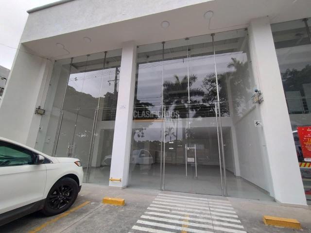 Locales y Bodegas, Alquiler en Santa Anita