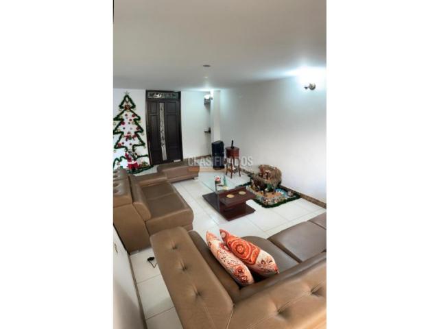 Casas, Venta en Villa de Guadalupe