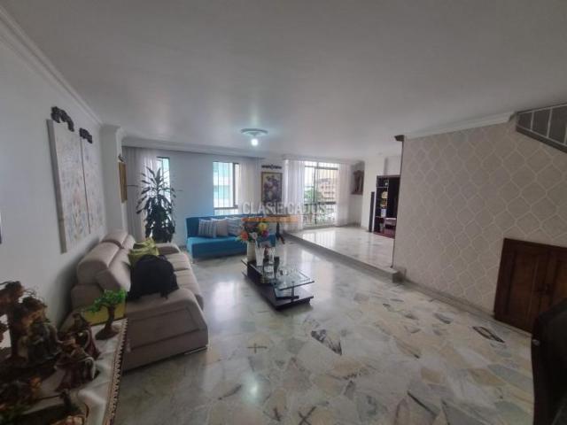 Apartamentos, Venta en Versalles