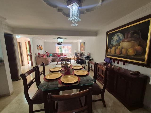 Casas, Venta en La Hacienda