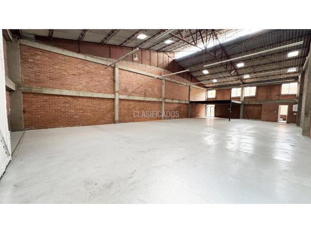 Locales y Bodegas, Alquiler en La Nubia