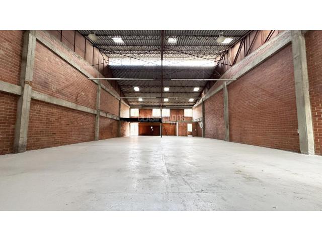 Locales y Bodegas, Alquiler en La Nubia