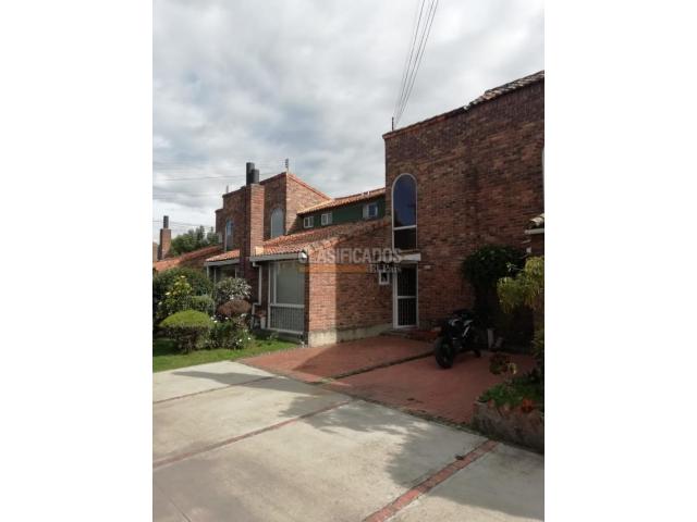 Casas, Alquiler en Chía