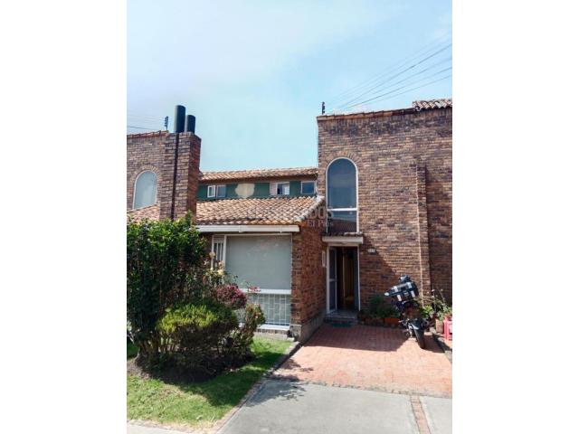 Casas, Alquiler en Chía