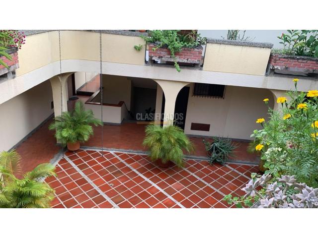 Apartamentos, Alquiler en Ed. Montecarlo