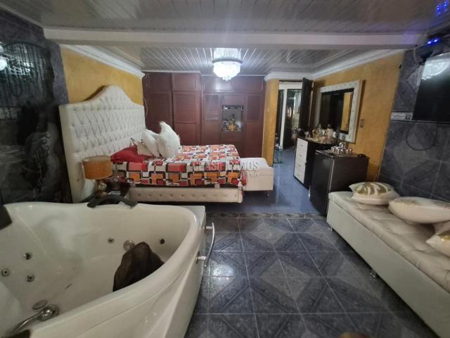 Casas, Venta en El Limonar