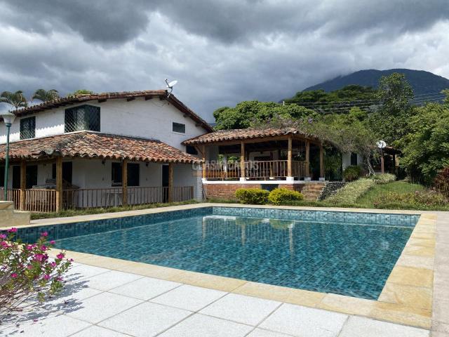 Fincas y Casas Campestres, Venta en El Cerrito