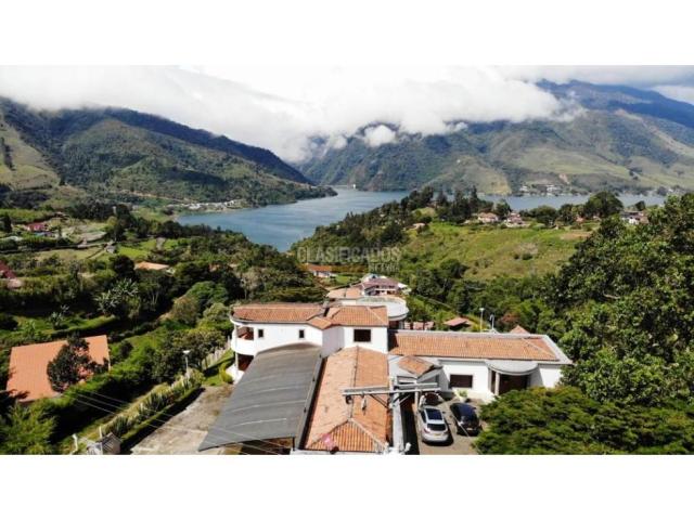 Fincas y Casas Campestres, Venta en Calima (Darién)