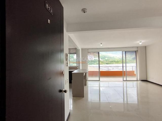 Apartamentos, Alquiler en La Flora