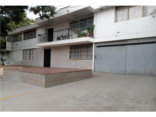 Casas, Venta en La Flora