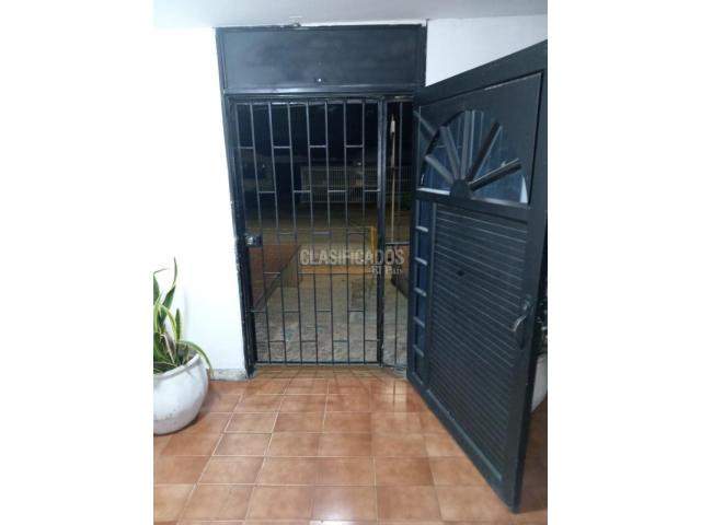 Casas, Venta en La Flora